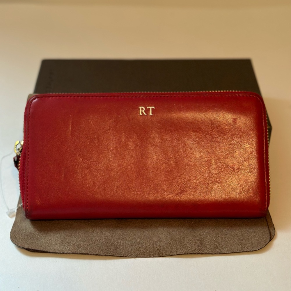 Leatherology Women’s Zippered Wallet Red Apple